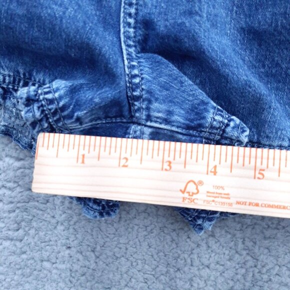 American Eagle High Waisted Mom Shorts Blue Denim Elastic Waist  Pockets Sz 2 - Picture 5 of 10